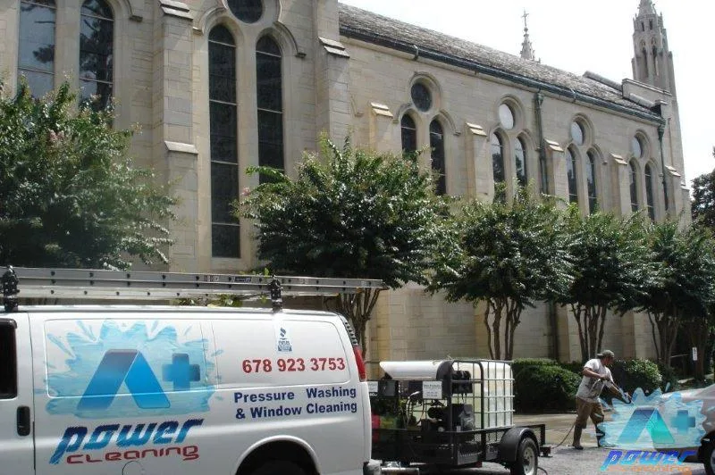 Commercial sidewalk cleaning in Atlanta, Georgia