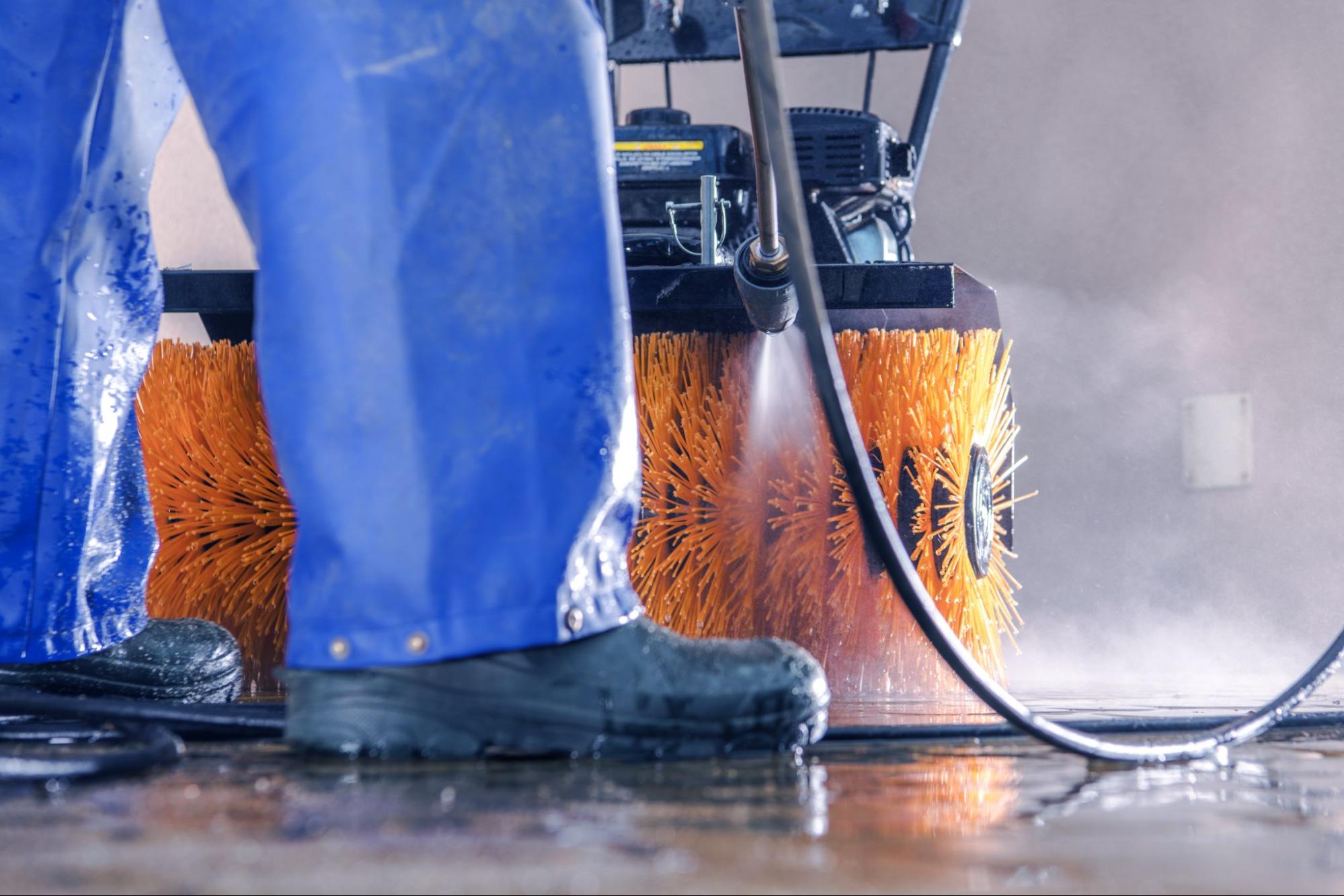 Read more about the article The Science Behind Industrial Pressure Washer Power and Efficiency